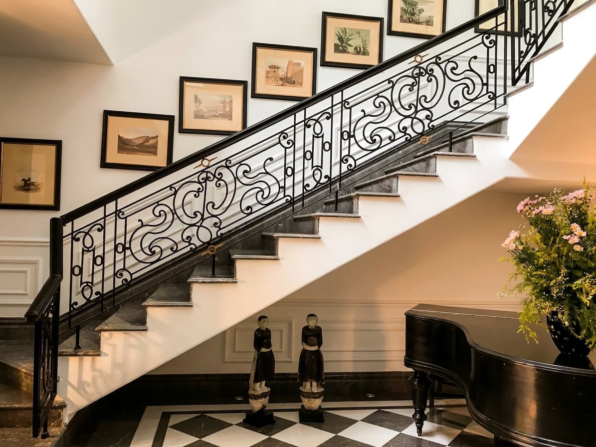 Scrollwork staircase railing